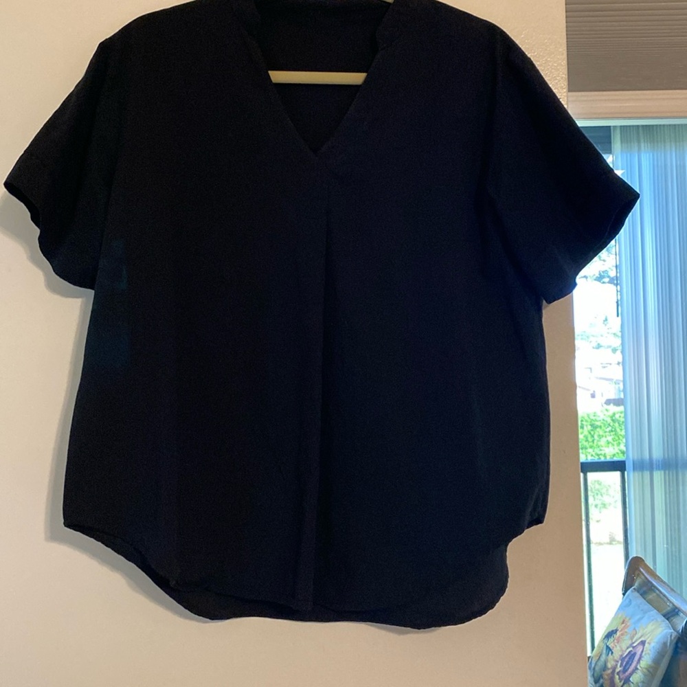Woman’s black cotton top